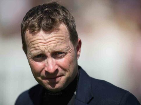 Walk of Stars gewinnt Al Maktoum Challenge – Facteur Cheval Dritter Tadhg O'Shea