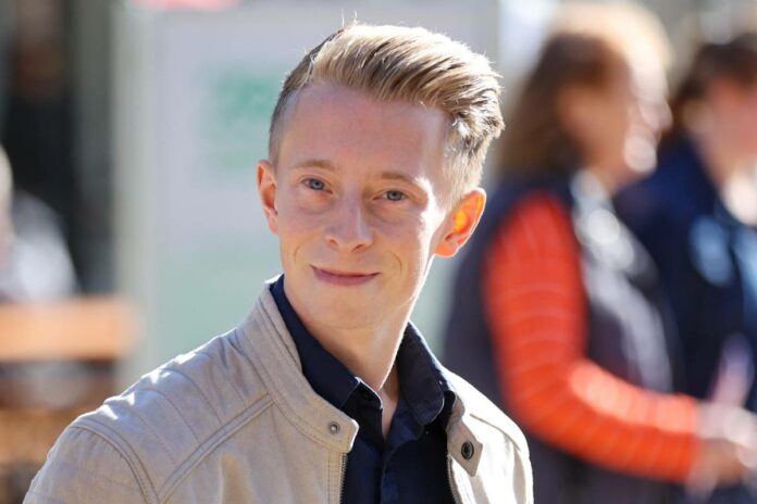 Gavin Ashton Gavin Ashton