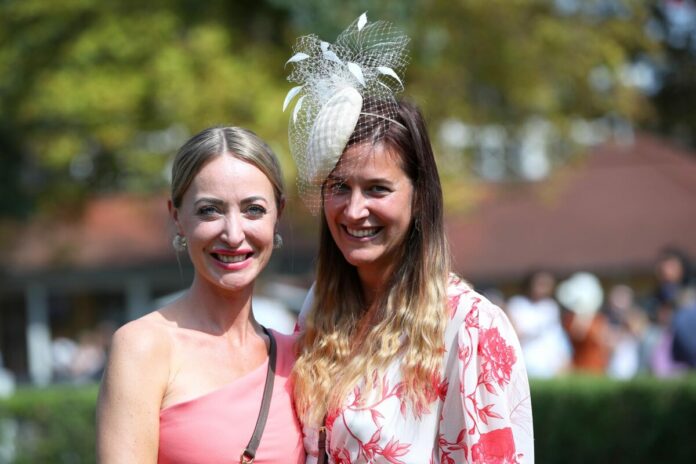 Hutwettbewerb-Jury Nadine Geigle und Fashion-Designerin Lana Müller