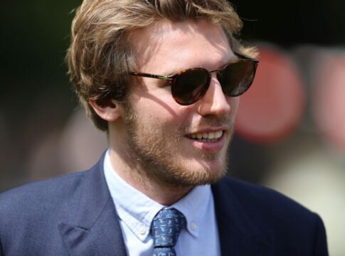 Erneut mehr Preisgeld im Karin Baronin von Ullmann - Schwarzgold-Rennen Philip Baron von Ullmann