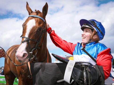 Steffi Koyuncu am Freitag mit Comeback-Ritt Blueridge Silver