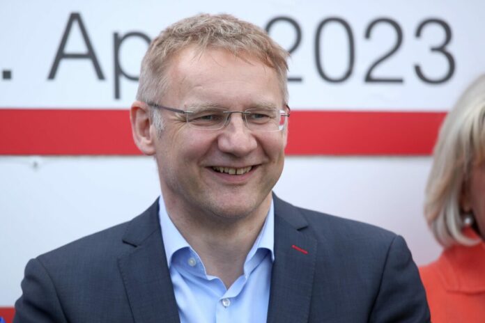 Eckhard Sauren Eckhard Sauren