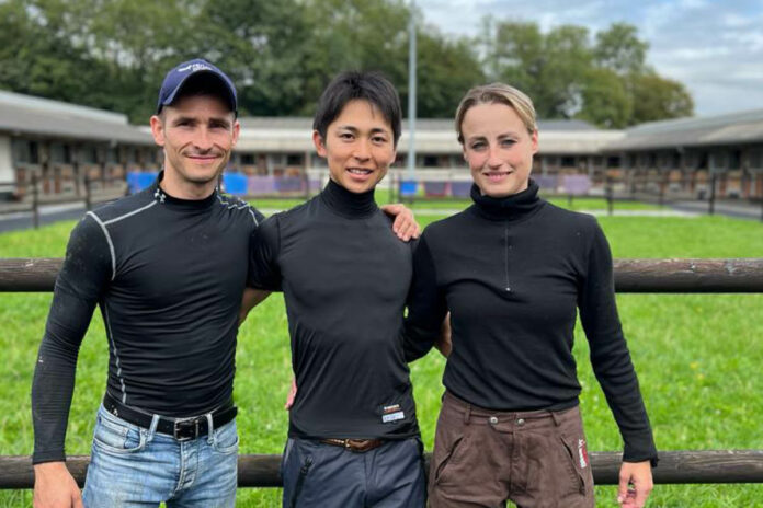 Ryoya Kozaki (Mi.) mit Sibylle Vogt und Rene Piechulek Ryoya Kozaki (Mi.) mit Sibylle Vogt und Rene Piechulek