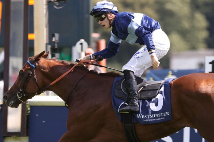 Simca Mille siegt unter Alexis Pouchin im Westminster 133. Großer Preis von Berlin Simca Mille siegt unter Alexis Pouchin im Westminster 133. Großer Preis von Berlin