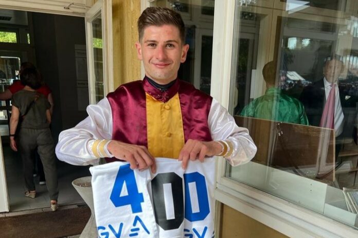 Lukas Delozier Lukas Delozier