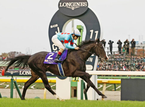 Equinox in die Hall of Fame aufgenommen Equinox gewinnt den Japan Cup 2023