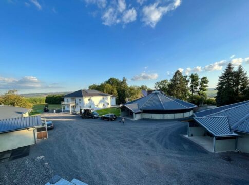 MDR TV-Beitrag über das El Sur Stud El Sur Gebäude