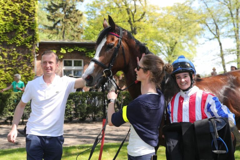 Perfekter Premierentag für Marko Megsner: Edinburgh Rock nickt ein