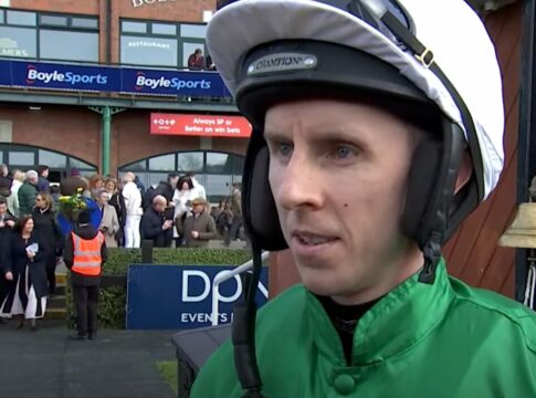 Galopin des Champs geschlagen – Gold Cup an Inothewayurthinkin Mark Walsh