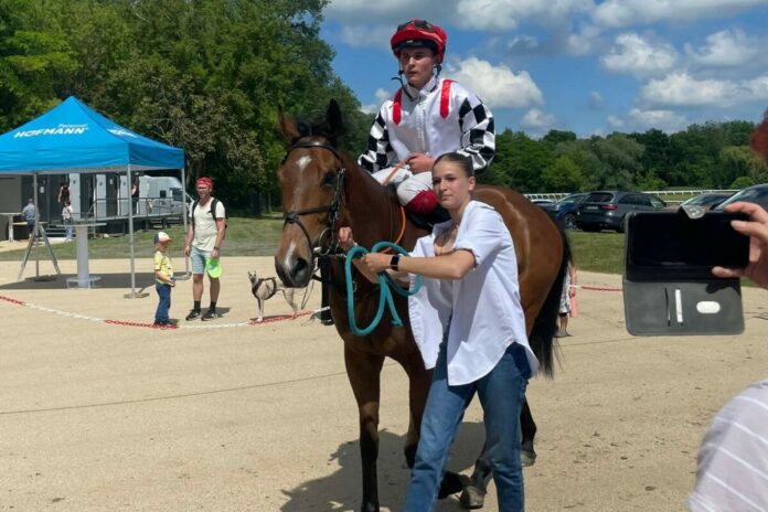 Letsgo siegt unter Tomas Roman