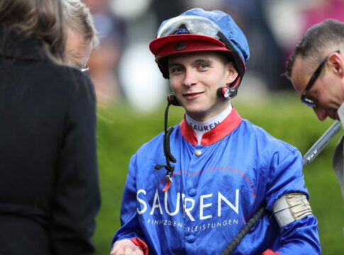 Trendbarometer: Wer wird 2025 Champion der Jockeys? Thore Hammer-Hansen