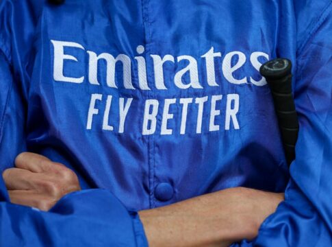 Vier Klassiker in 40 Stunden – So viel verdienten die Godolphin-Stars! Godolphin Renndress