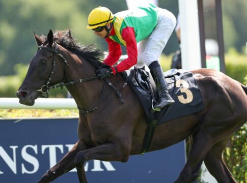 Nastaria siegt unter Miguel Lopez im Hoppegartener Steher-Preis