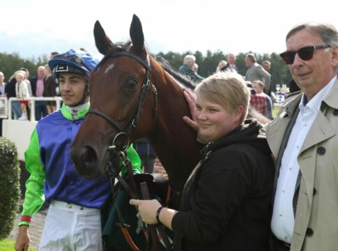 Saisonstart in Dresden mit dem ersten BBAG Auktionsrennen 2025 Gracia und Team