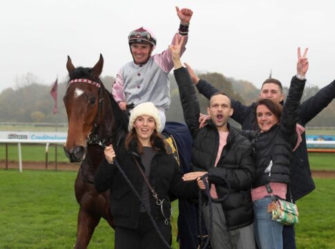 Diana-Trial-Fünfte Merveilleux Lapin gewinnt Oaks in Polen Merveilleux Lapin siegt unter Wladimir Panov in Hannover