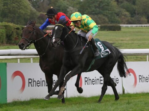 Düsseldorf: 7 Rennen zum Grasauftakt, fünf Black Type-Pferde im Agl.I Words of Peace siegt unter Bayarsaikhan Ganbat im Heinz und Ilse Ramm – Erinnerungsrennen – Weidenpescher Meile, L.