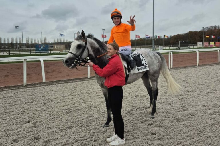 Dreierpack perfekt – Auch Hermes D’Etiolles siegt für FX