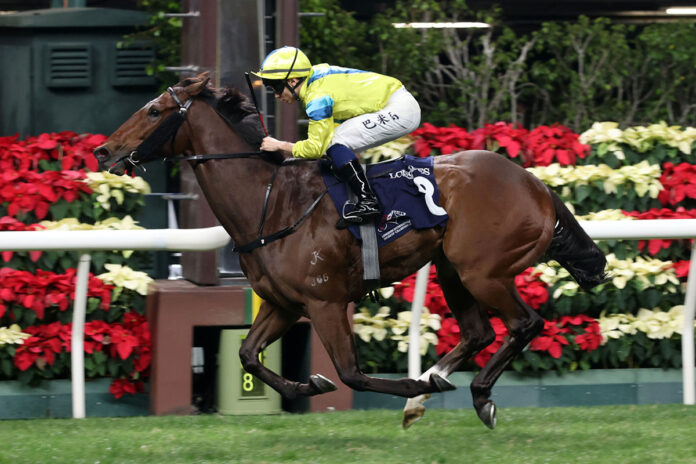 Mickael Barzalona siegt mit Aurora Lady Foto: hkjc.com Mickael Barzalona siegt mit Aurora Lady Foto: hkjc.com