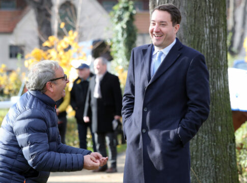 Marian Ziburskes Westminster Stud neuer Sponsor in Cagnes-sur-mer Marian Ziburskes Westminster Stud neuer Sponsor in Cagnes-sur-mer