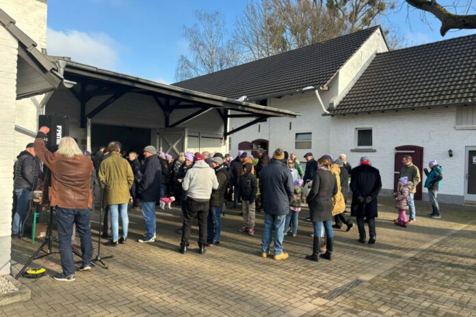 Schlenderhan Hengst-Präsentation