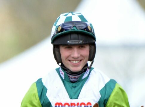 Bestätigung: Harry Cobden wird den Derbysieger in Cheltenham reiten Harry Cobden