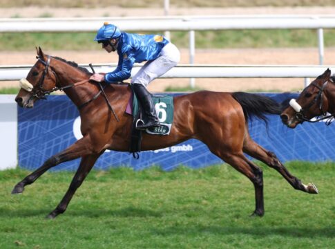 Der echte Derbytest – Sechs Starter im Bavarian Classic Aquaman siegt unter Leon Wolff