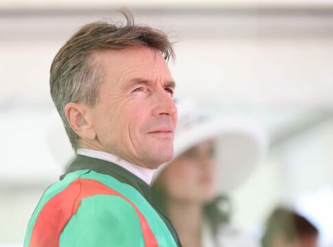 Adrie de Vries sagt Ritte am Super Saturday ab – „Noch zu große Schmerzen“ Adrie de Vries