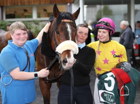 Company Keeping siegt unter Nina Baltromei