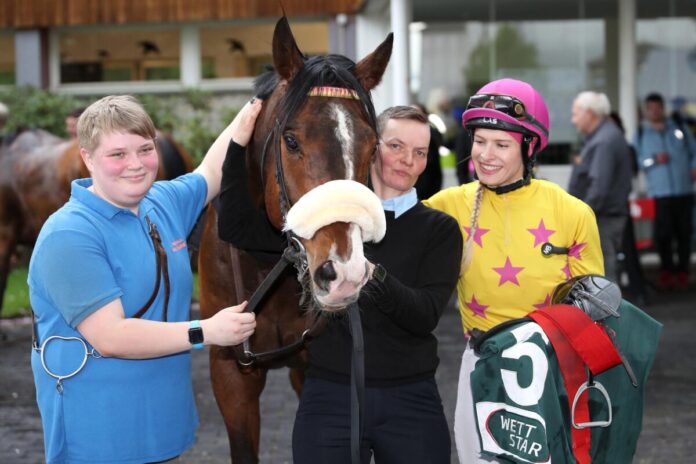 Company Keeping siegt unter Nina Baltromei