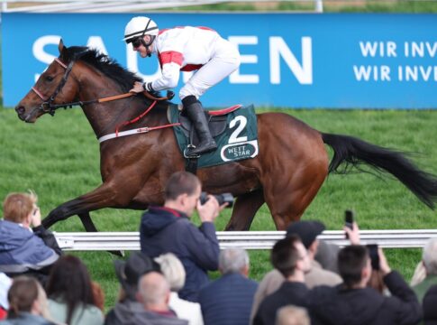 Alleno siegt unter Sibylle Vogt im Sauren Dachfonds Preis (ex Gerling-Preis), Gr.2
