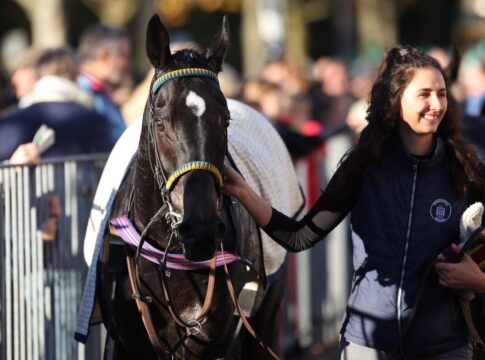 Seven O Seven siegt unter Anna van den Troost