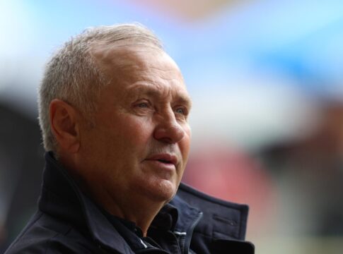 Lalou gewinnt für den Stall Goldener Stern in Straßburg Waldemar Hickst