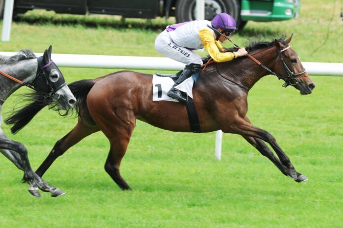 Egina siegt unter Adrie de Vries Egina siegt unter Adrie de Vries