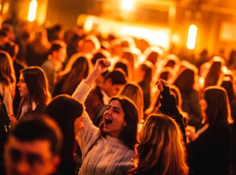 ParisLongchamp am Sonntag: „Ausverkauft“ – Alle Freitickets weg Party