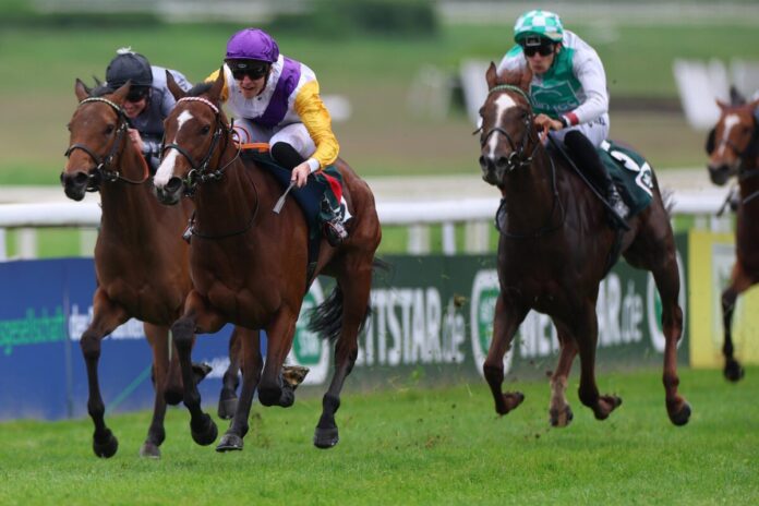 Santagada siegt unter Leon Wolff im Karin Baronin von Ullmann - Schwarzgold-Rennen Santagada siegt unter Leon Wolff im Karin Baronin von Ullmann - Schwarzgold-Rennen