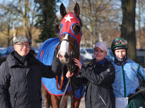 Figges Stern Markka im Premio Presidente della Repubblica Stern Markka siegt unter Michal Abik