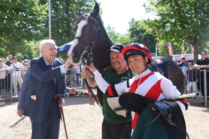 Waldnebel siegt unter Bayarsaikhan Ganbat Waldnebel siegt unter Bayarsaikhan Ganbat