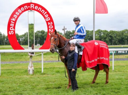 Wegen des Bodens: Calyx Rose raus aus Dortmunder Grand Prix Calyx Rose siegt unter Rene Piechulek im Grosser Preis der Sparkasse Dortmund – Listenrennen