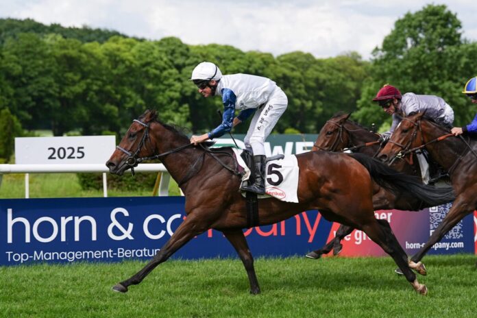 Lady Ilze siegt unter Adrie de Vries in den Horn und Company - 105. German 1000 Guineas, Gr.2