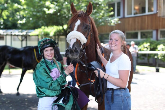 Murray siegt unter Nina Baltromei