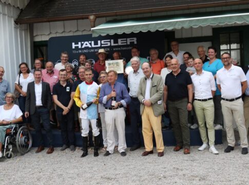 Doppelsieg für Glanz auf der Heimatbahn – Veneziana knapp vor Phillis Veneziana siegt unter Thore Hammer-Hansen