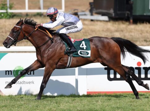 Magadan siegt unter Eduardo Pedroza