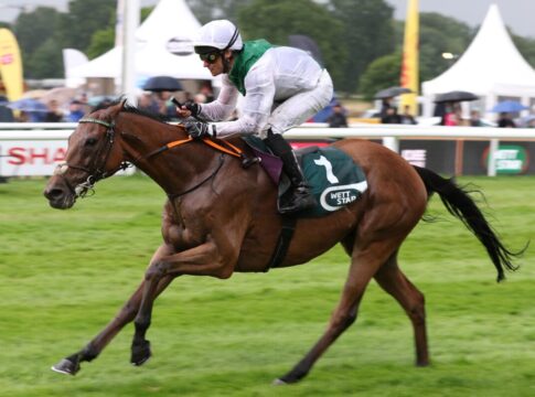 Quest the Moon gewinnt Hamburger Regen-Grand Prix Quest the Moon