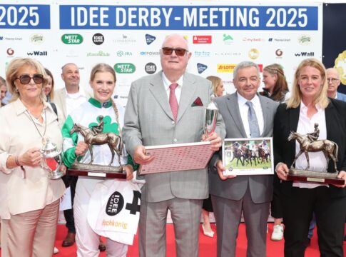 Hochspannung im Besitzer-Championat: Wer holt den Titel? Hochkönig siegt unter Nina Baltromei im IDEE 156. Deutsches Derby, Gr.1