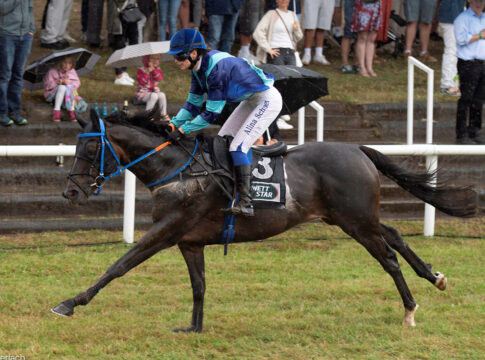 Erbach: Russian Sochi löst günstige Aufgabe, Tabularasa zum Abschluss Tabularasa siegt unter Alina Schubert Foto: Gerlach