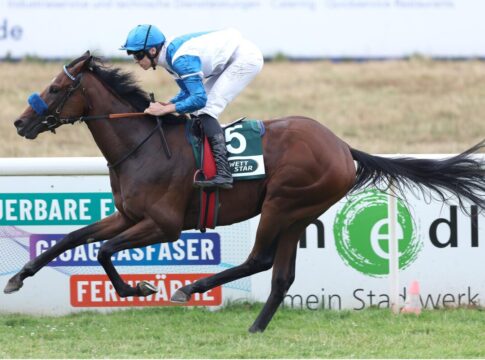 Grewes Voitton bei den Zweijährigen souverän voraus Voitton siegt unter Leon Wolff