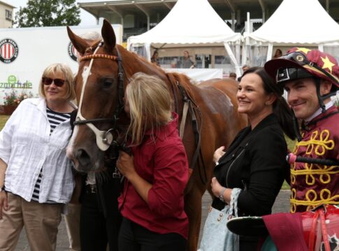 Verdienter erster Treffer: Geislers Dolcevida siegt wie erwartet Dolcevida und Team