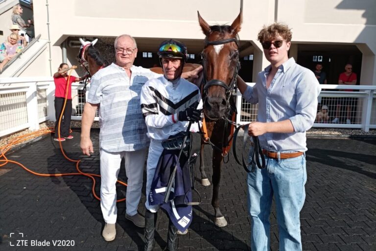 For Love nickt ein – Schütz macht in Halle Stallparade klar