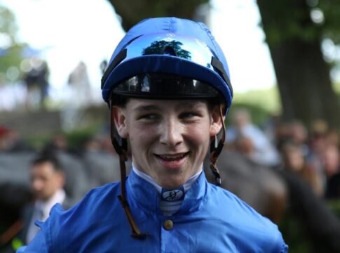 Viel Lob nach erstem Gruppe I-Sieg: "Loughnane kann eines Tages Champion werden" Billy Loughnane nach seinem ersten Gruppe I-Sieg der Karriere