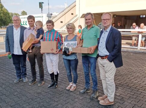 Auch Paige mit Doppelsieg – Bojko und Paulick zum Abschluss vorne Siegerehrung Paige